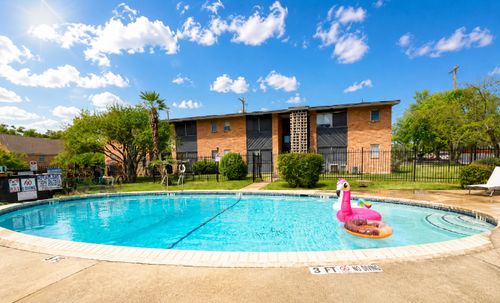 208-3304 Red River St, Austin, TX, 78705-2603 | Card Image