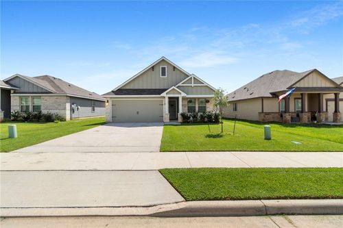2072 Chief St, Bryan, TX, 77807-1576 | Card Image