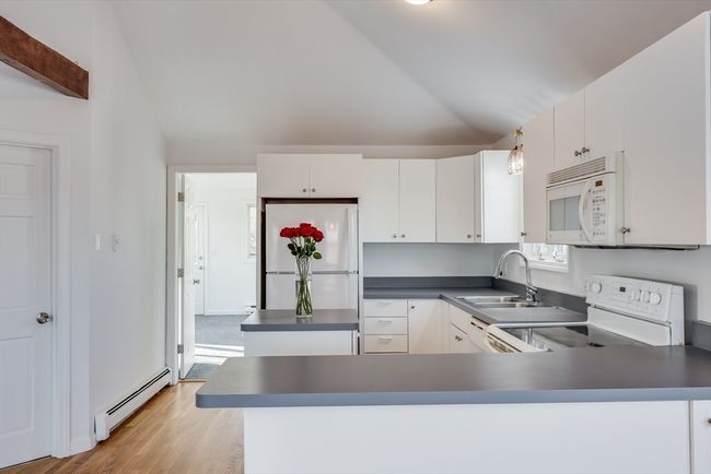 APT-9 - 111 School St, Condo with 4 bedrooms, 4 bathrooms and 8 parking in West Dennis MA | Image 9