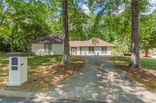 410 Emerald Pkwy, Sugar Hill, GA, 30518-5652 | Card Image