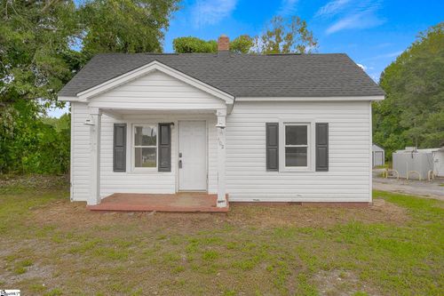 102 Sunset Dr, Pickens, SC, 29671-2069 | Card Image