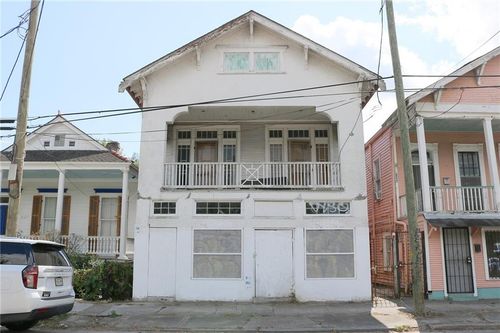 10-4108-10 Saint Claude Ave, New Orleans, LA, 70117-5337 | Card Image