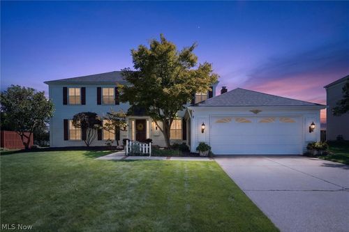 17167 Misty Lake Dr, Strongsville, OH, 44136-7327 | Card Image