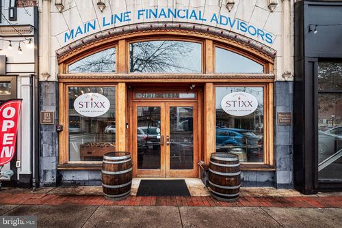 211 E High St, Pottstown, PA, 19464-5535 | Card Image