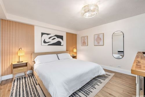 apt-201-2463 Kuhio Ave, Honolulu, HI, 96815-3368 | Card Image