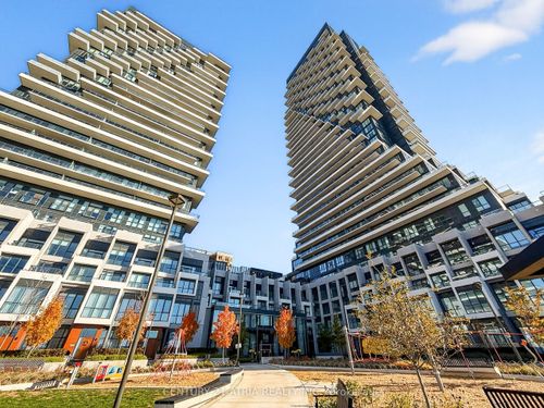 802-30 Inn On The Park Dr, Toronto, ON, M3C0P7 | Card Image