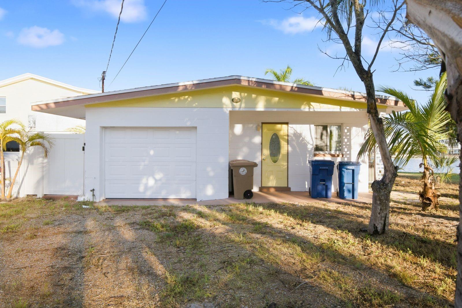 Land in MADEIRA BEACH 2
