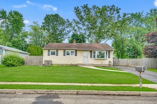 11 Lawrence Ave, Howell, NJ, 07731-1509 | Card Image