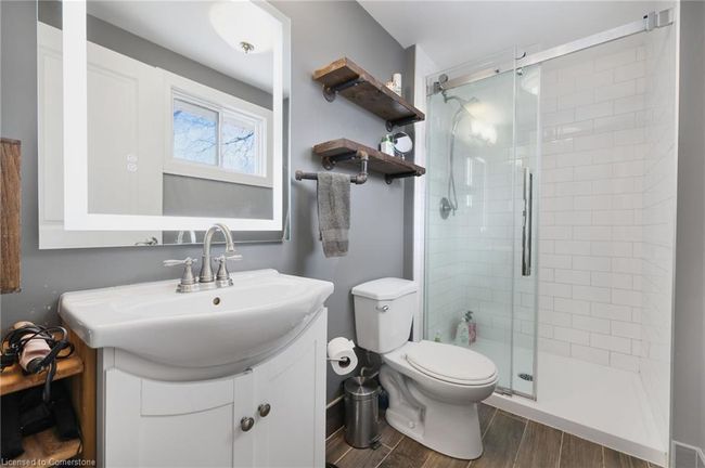 945 Regional Rd 97, House other with 3 bedrooms, 2 bathrooms and 8 parking in Puslinch ON | Image 23
