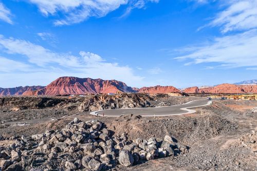 20-2431 S Phil Smith Ct, Santa Clara, UT, 84765-5390 | Card Image