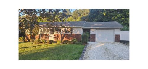 3701 Crestwood Circle Dr, Danville, IL, 61832-1164 | Card Image