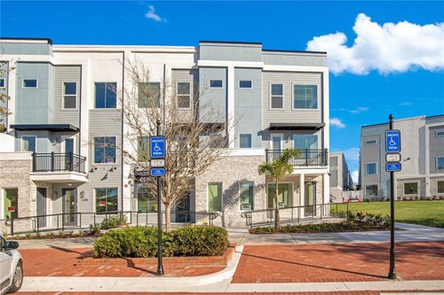 318-320 Center Lake Ln, OVIEDO, FL, 32765-4712 | Card Image