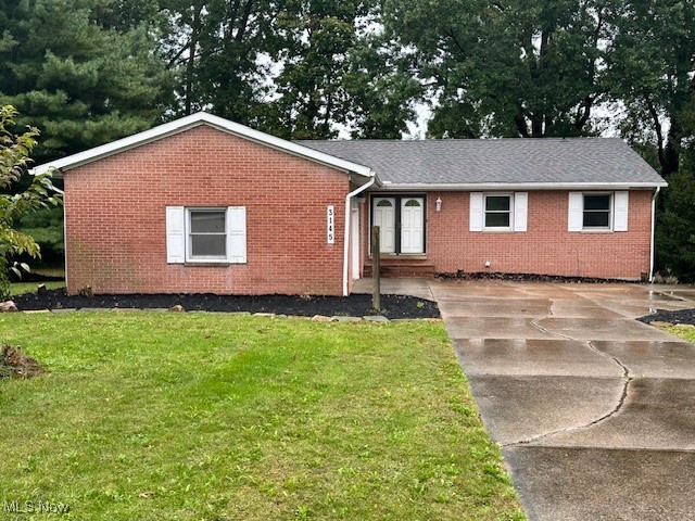 Bird Dr, Ravenna, OH 44266