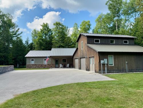 15706 Betsie River Dr, Thompsonville, MI, 49683-9514 | Card Image