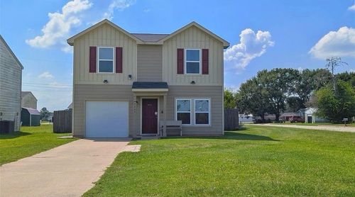 2009 6th St, Hempstead, TX, 77445-6910 | Card Image
