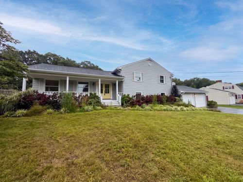 18 Sherwood Dr, Westerly, RI, 02891 | Card Image