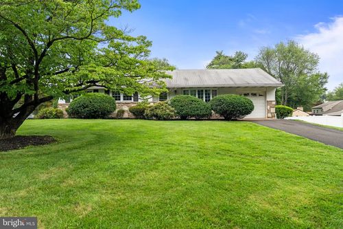 298 Davisville Rd, WARMINSTER, PA, 18974-5566 | Card Image