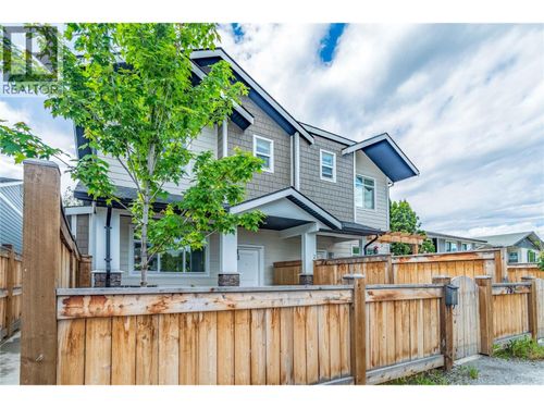 1-782 Coopland Cres, Kelowna, BC, V1Y2V1 | Card Image
