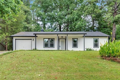 3240 Fescue Cir, Lawrenceville, GA, 30044-3240 | Card Image