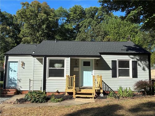 2735 Stratford Dr, Greensboro, NC, 27408-3325 | Card Image