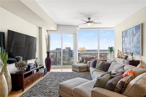 unit-2005-3325 Piedmont Rd Ne, Atlanta, GA, 30305-1895 | Card Image