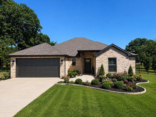 108 Kiowa Dr W, Lake Kiowa, TX, 76240-9584 | Card Image