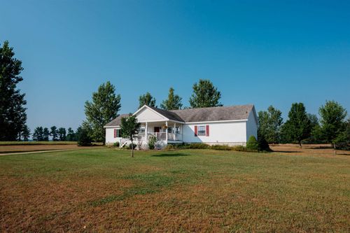 7200 Marshalltown Trl, Kingsley, MI, 49649-9295 | Card Image