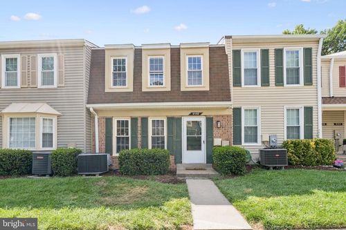 81c-9148 Broken Oak Pl, BURKE, VA, 22015-3533 | Card Image