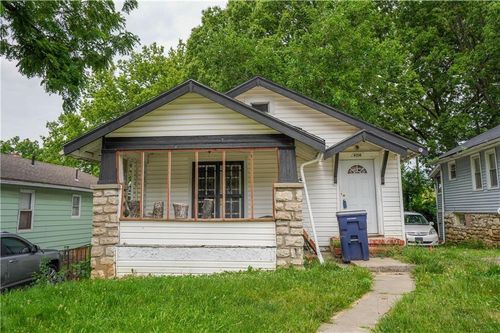 4214 Monroe Ave, Kansas City, MO, 64130-1520 | Card Image