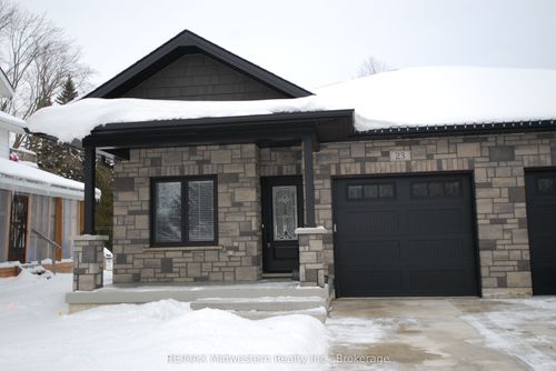 23 William St S, Clifford, ON, N0G | Card Image