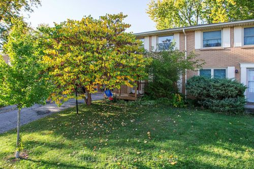 235 Homestead Cres, London, ON, N6G2E7 | Card Image