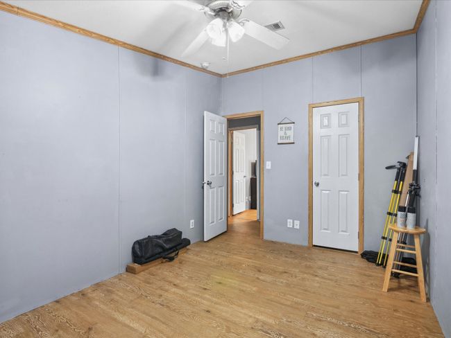 403 Se County Road 3048 C, House other with 3 bedrooms, 2 bathrooms and null parking in Corsicana TX | Image 27