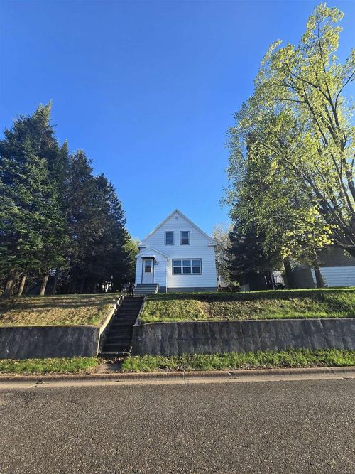 1024 Heights Street, NIAGARA, WI, 54151 | Card Image