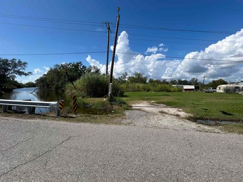 6380 Shrimpers Row, Dulac, LA, 70353-9637 | Card Image