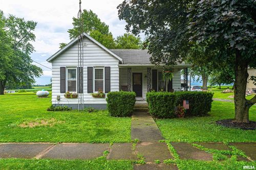 516 S Maltby ***, Waynesville, IL, 61778 | Card Image