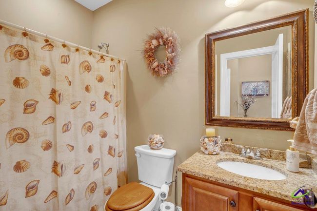 404 Hunts Landing Dr, House other with 3 bedrooms, 2 bathrooms and null parking in Kathleen GA | Image 7
