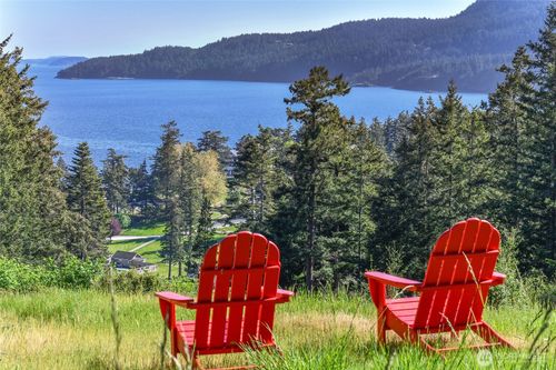 17 Cascade Way, Eastsound, WA, 98245-9500 | Card Image