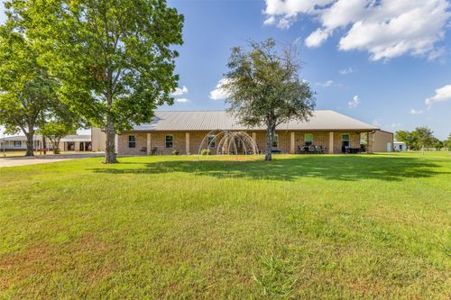1590 Farm Road 2352, Sumner, TX, 75486-4835 | Card Image