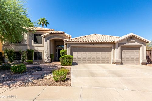 920 W Grand Caymen Dr, Gilbert, AZ, 85233-7518 | Card Image