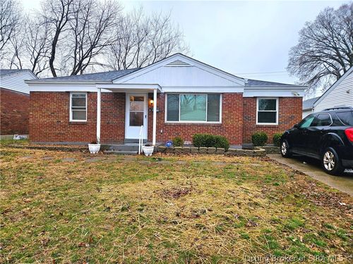 216 E Lewis St, New Albany, IN, 47150-4717 | Card Image