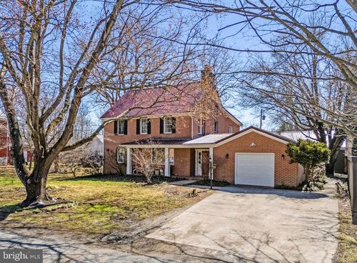 22 Fairmont Ave, SHEPHERDSTOWN, WV, 25443-1619 | Card Image