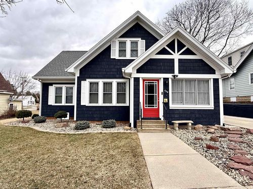 608 19th Ave, Monroe, WI, 53566-1556 | Card Image