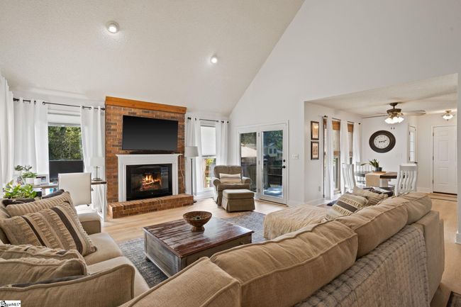 105 Fox Chase Ct, House other with 4 bedrooms, 3 bathrooms and 2 parking in Simpsonville SC | Image 7