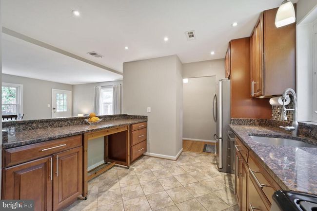 2923 Landover St, Townhouse with 3 bedrooms, 2 bathrooms and null parking in ALEXANDRIA VA | Image 8