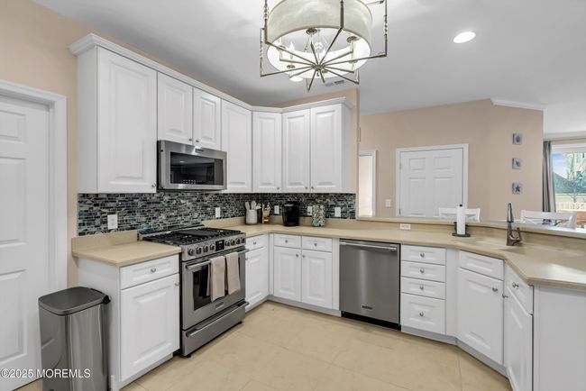 109 - 22 Cooper Ave, Condo with 3 bedrooms, 2 bathrooms and null parking in Long Branch NJ | Image 10