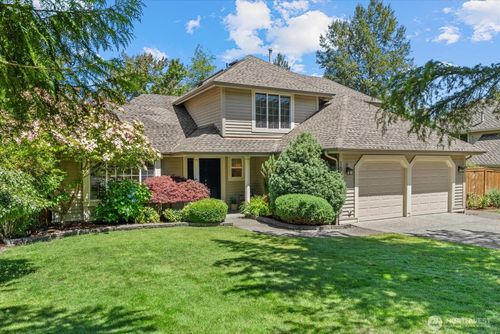 1030 Nw Inneswood Dr, Issaquah, WA, 98027-2644 | Card Image