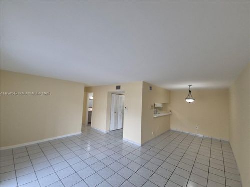 27-18350 Mediterranean Blvd, Hialeah, FL, 33015-5782 | Card Image