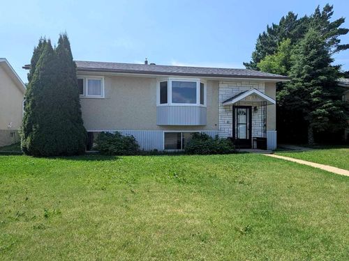 4723 47 Avenue, Lacombe, AB, T4L1T9 | Card Image