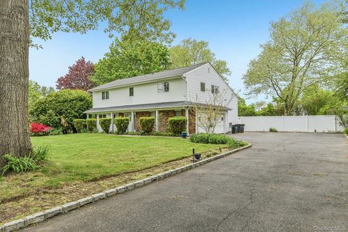 237 Cedar Rd, East Northport, NY, 11731-4702 | Card Image