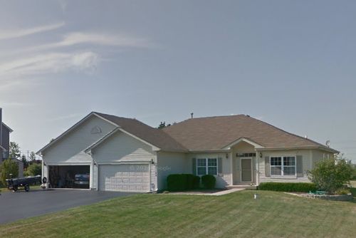 13142 W Shenandoah Trl, Wadsworth, IL, 60083-9447 | Card Image